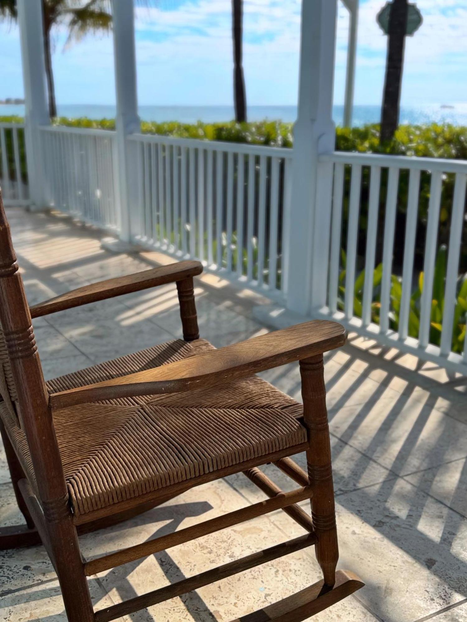 Grand Turk Inn ภายนอก รูปภาพ